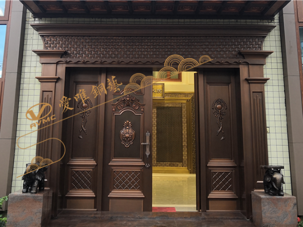 銅門(mén)定制廠家愛(ài)唯銅藝每一樘高品質(zhì)銅門(mén)的背后